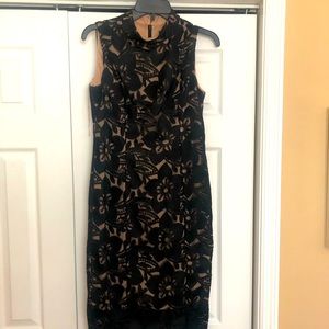 NWOT Adrienne Papell Size 4 sheath dress